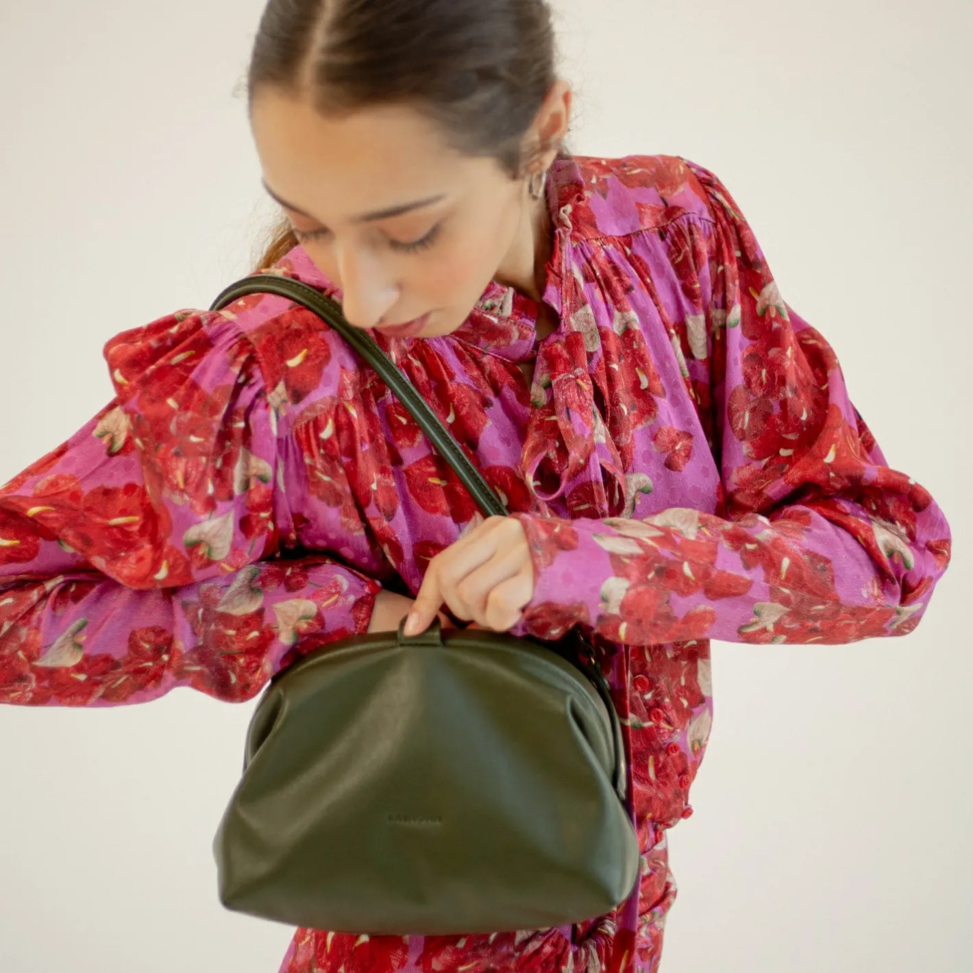 Balagan Hug Bag Torebka L, Ciemnozielony- Minitorebki