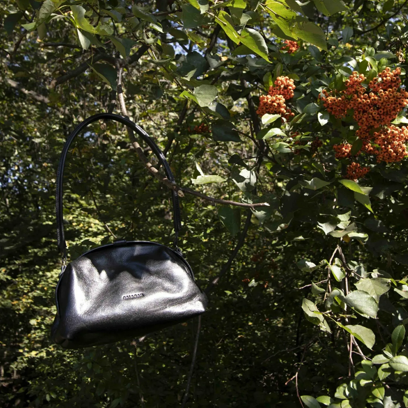 Balagan Hug Bag Torebka L, Czarny- Minitorebki