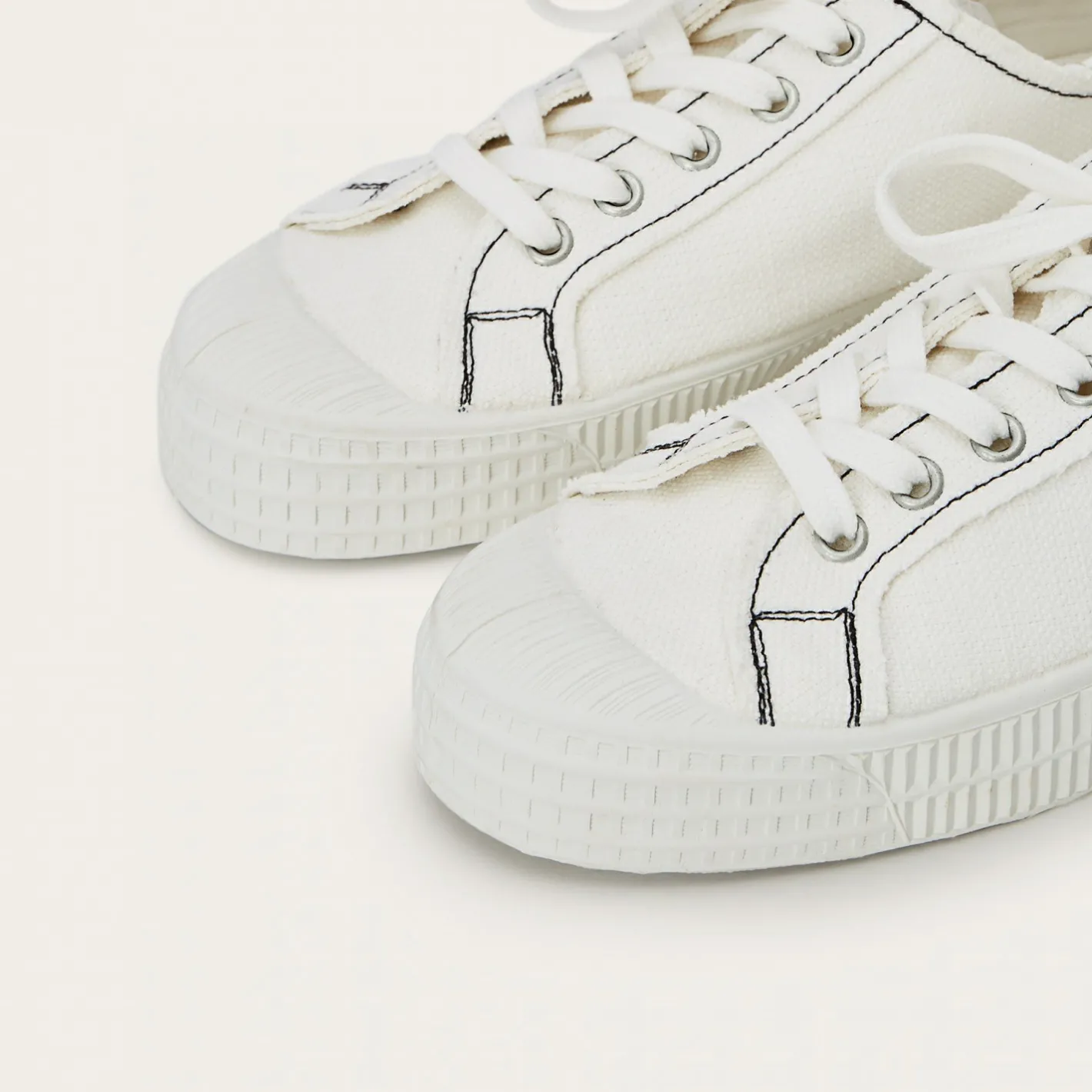 Balagan Novesta Star Master Sneakersy Meskie Vegan, Perlowy Z Czarna Nicia- Sneakersy