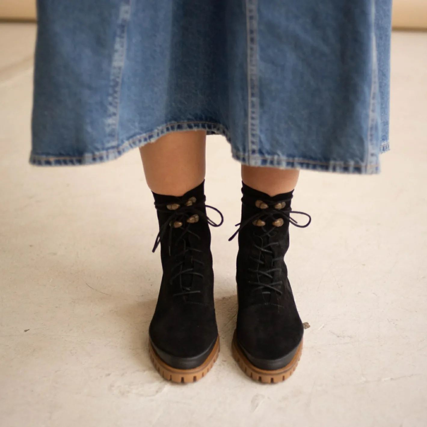 Balagan Yaar Botki, Czarny Welur- Botki